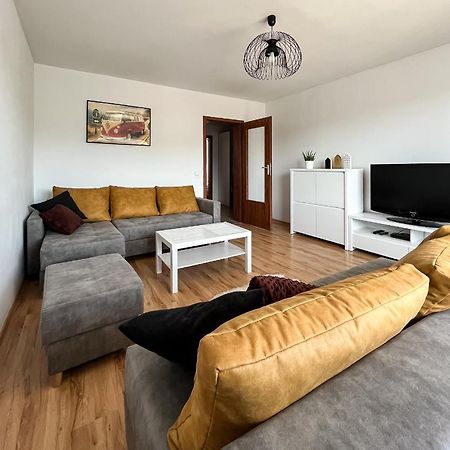 Uroczy Apartament Pod Skarpa Wadowice Extérieur photo