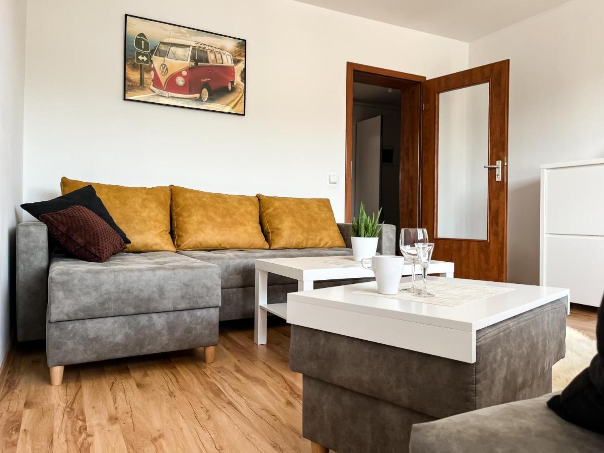 Uroczy Apartament Pod Skarpa Wadowice Extérieur photo