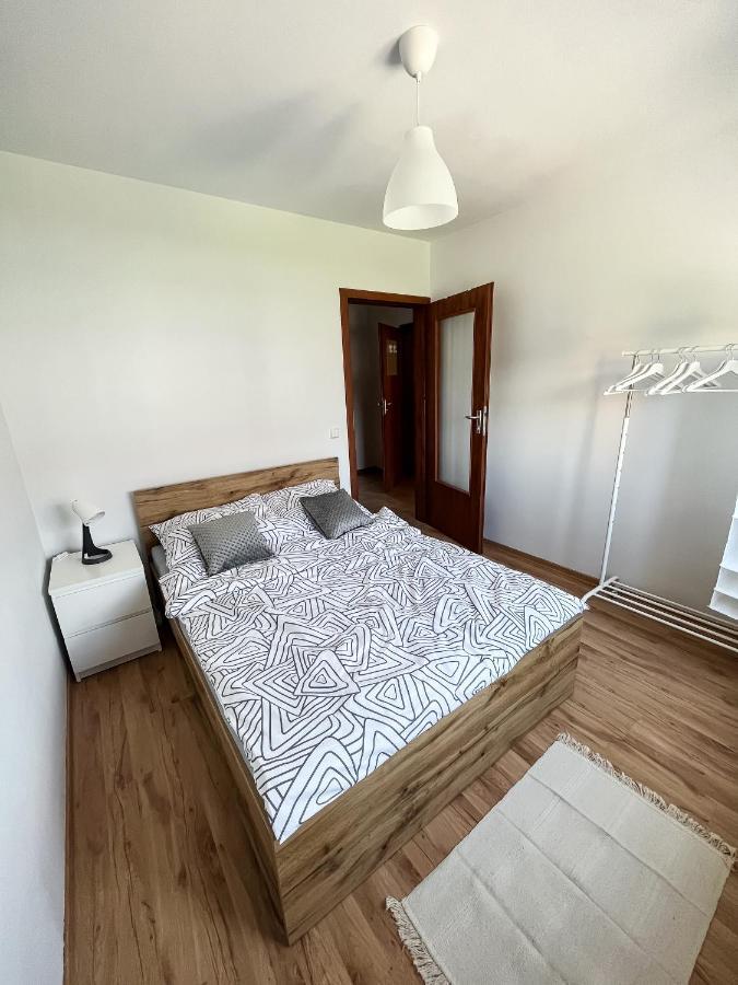 Uroczy Apartament Pod Skarpa Wadowice Extérieur photo