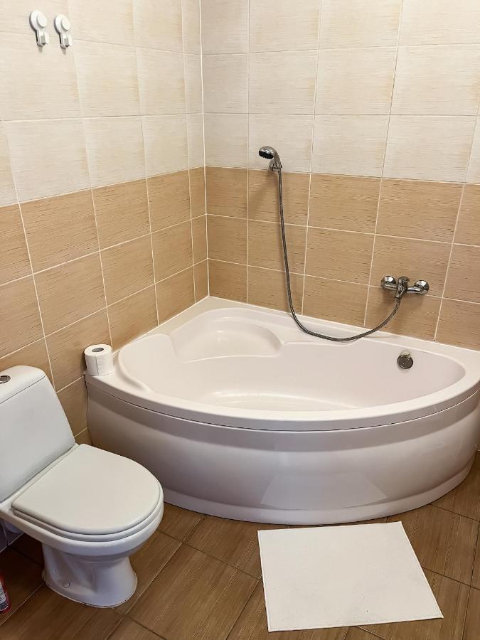 Uroczy Apartament Pod Skarpa Wadowice Extérieur photo